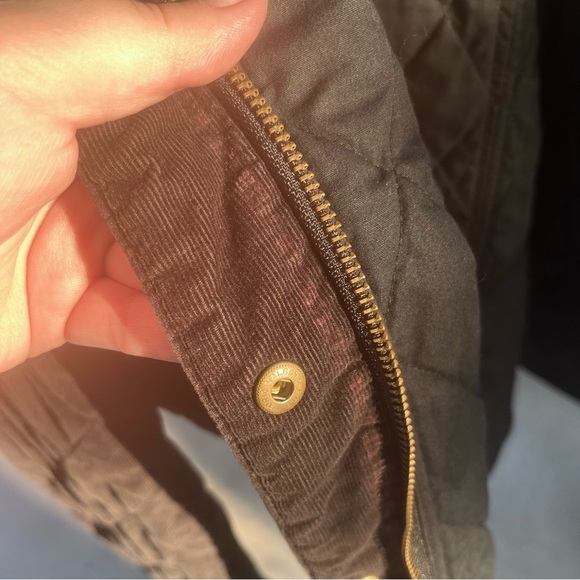 EDDIE BAUER Women’s Black Quilted Corduroy Zip-up Jacket - Picture 17 of 17